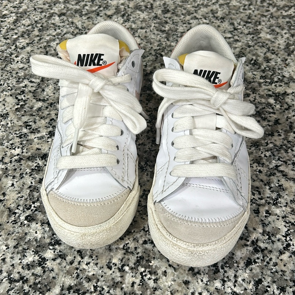 GUC Blazer Low ‘77 size 6.5
